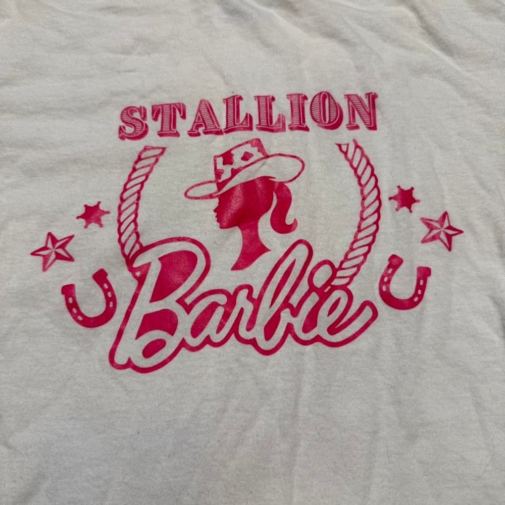 Stallion Barbie Western Graphic T-Shirt White Pink Cowgirl Horseshoes Small
